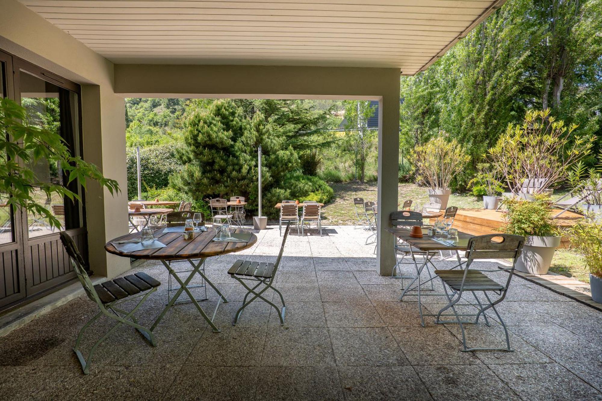 Kyriad Digne-Les-Bains Exterior photo