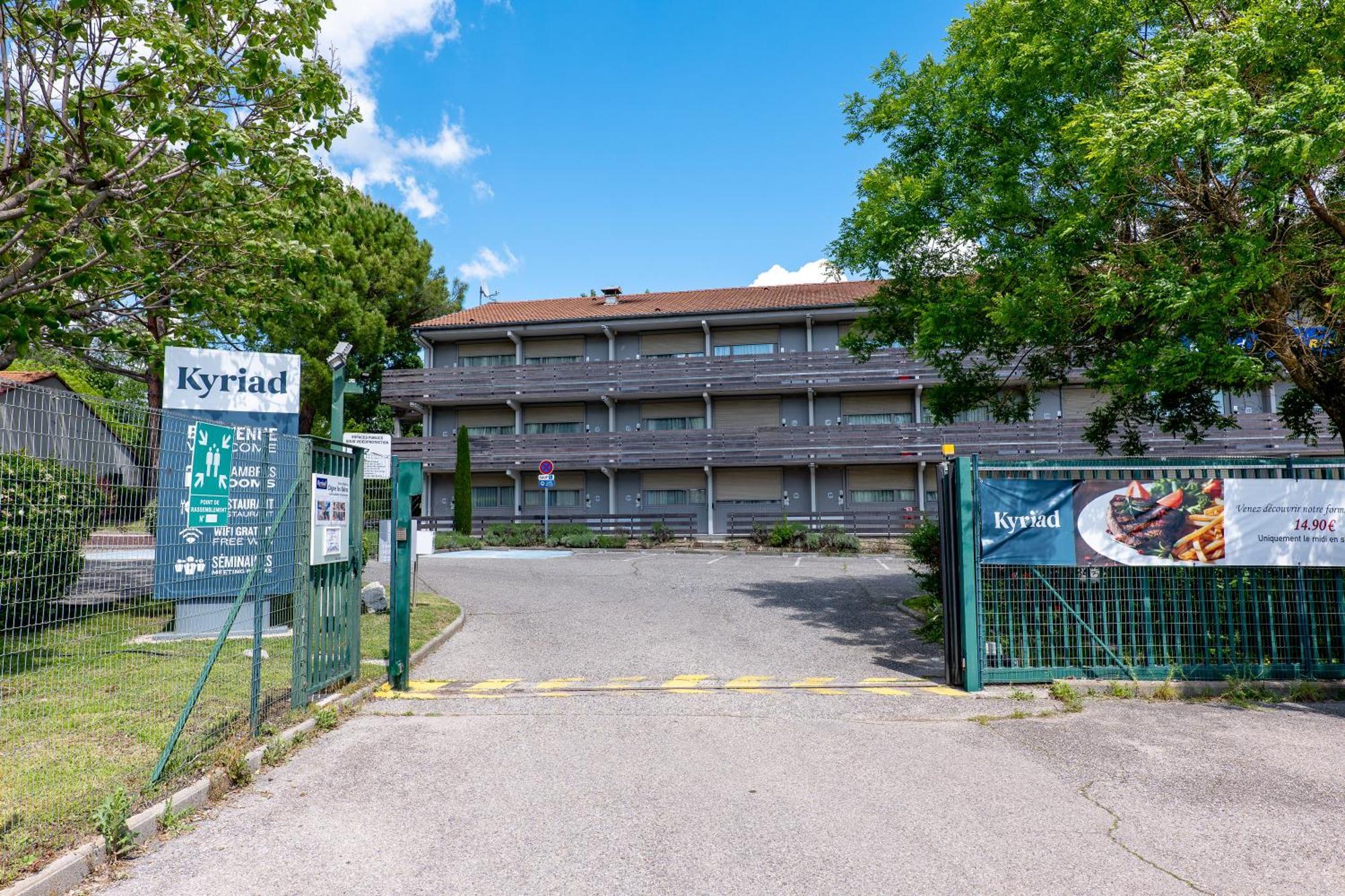 Kyriad Digne-Les-Bains Exterior photo